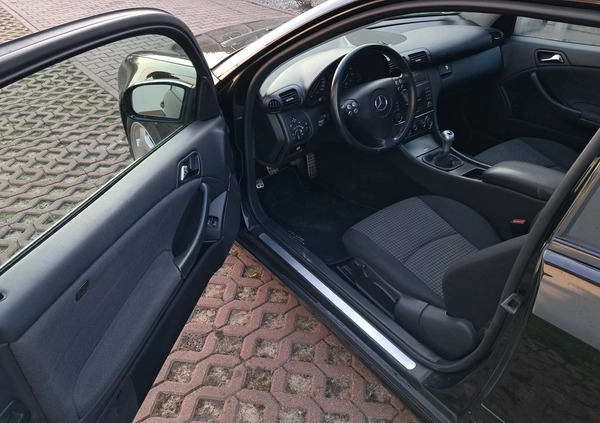 Mercedes-Benz Klasa C cena 12800 przebieg: 272111, rok produkcji 2004 z Łódź małe 352